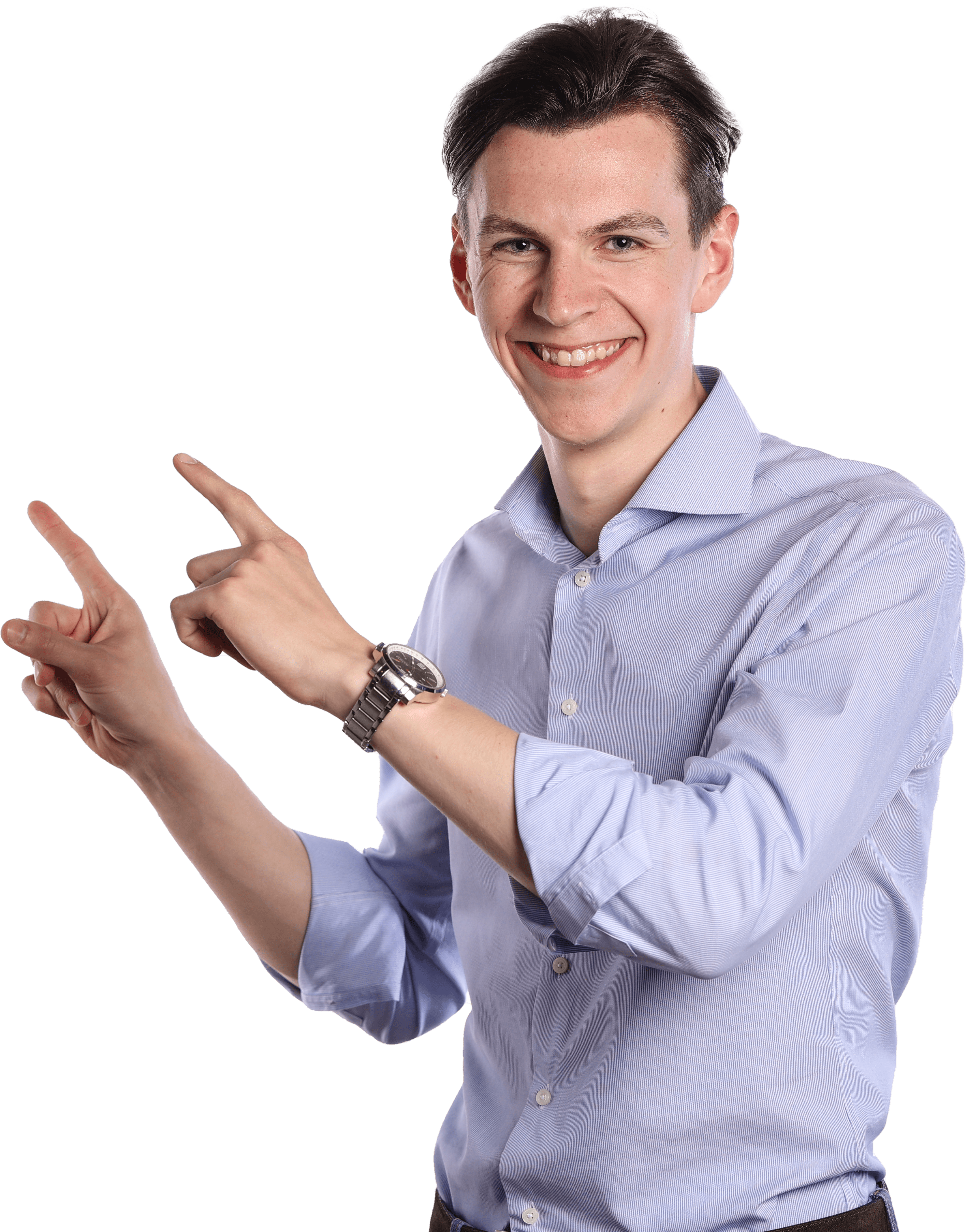 Een blije sales medewerker die mensen aanraad om te komen werken